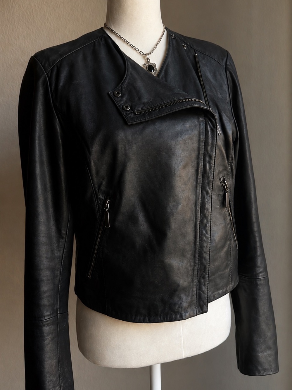 Halogen 100% Leather Moto Jacket Black Asymmetrical Zip Minimalist Biker Small